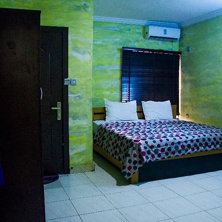 Glasshouse Suites Annex Lagos Extérieur photo