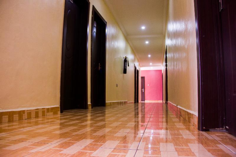 Glasshouse Suites Annex Lagos Extérieur photo