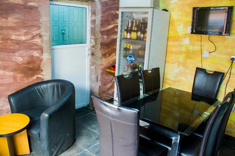 Glasshouse Suites Annex Lagos Extérieur photo